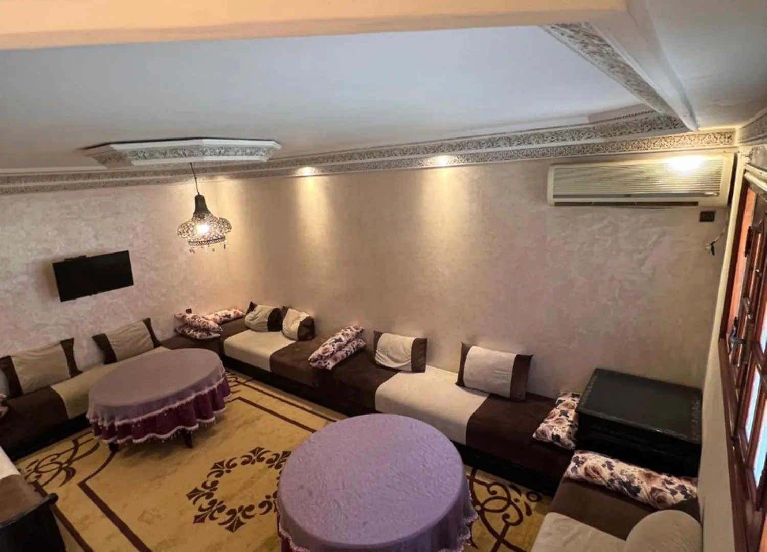 מרקש Charmant Appartement Spacieux Avec Cour Fleurie Et Hammam A Targa Marrakech מרוקו